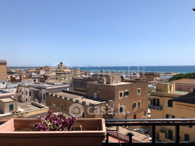 Appartamento in residenziale in Via Volturno 5