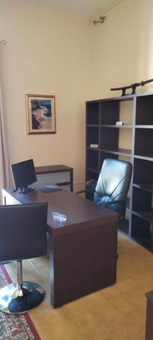 Ufficio in commerciale in Largo San Lorenzo 10