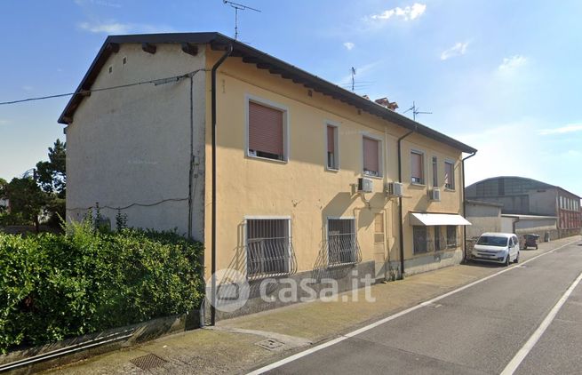 Appartamento in residenziale in Via Giovanni Pascoli 21