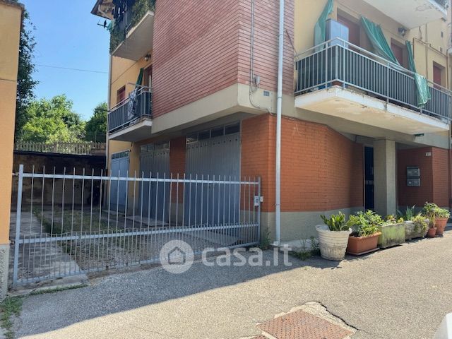 Box/posto auto in residenziale in Via N. Soldati