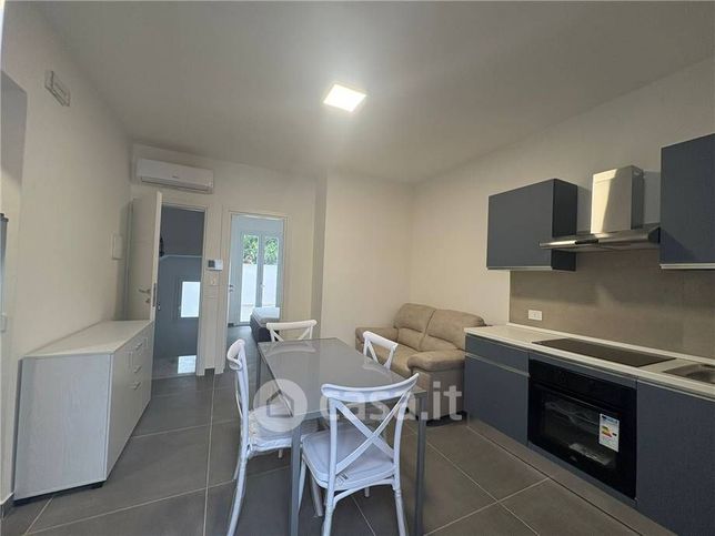 Appartamento in residenziale in Via Lungarini 67