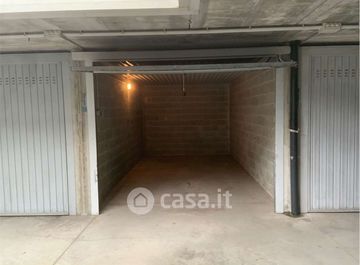 Box/posto auto in residenziale in 