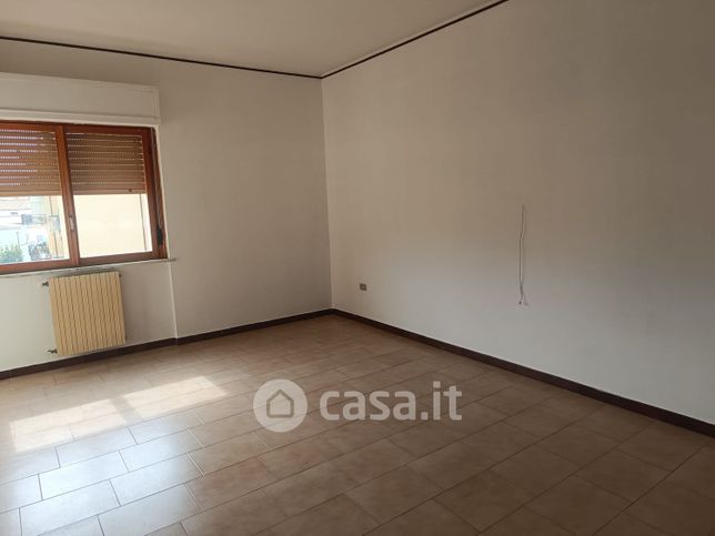 Appartamento in residenziale in Via Carlo de Chollet