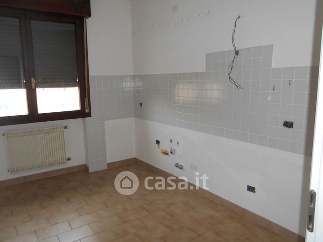 Appartamento in residenziale in Via Monte Pertica 83