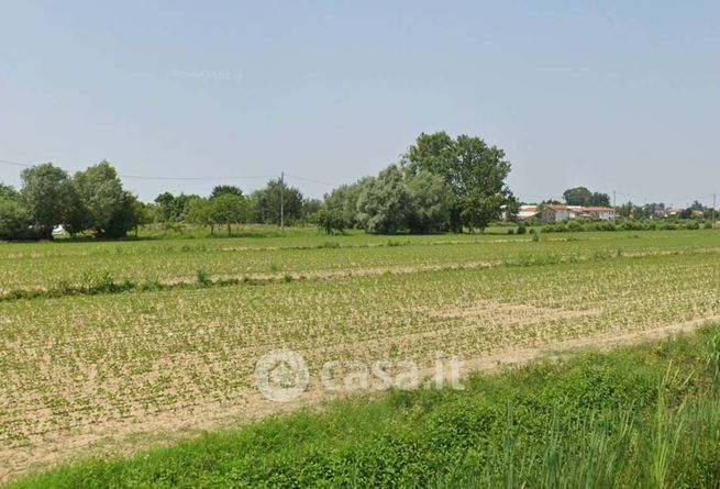 Terreno agricolo in commerciale in Via Giovanni Marcora