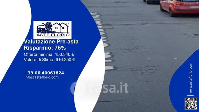 Box/posto auto in residenziale in Via Giuseppe Poulet