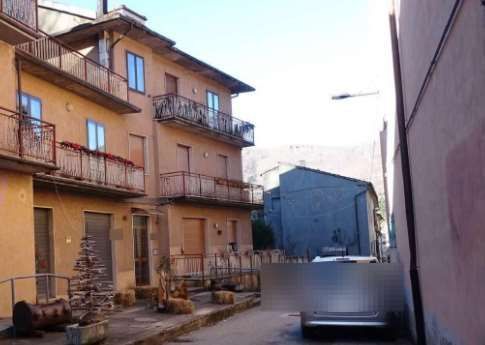 Appartamento in residenziale in Via Chiesa delle Piastre