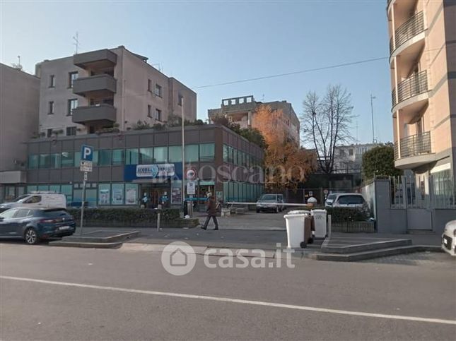 Garage/posto auto in residenziale in Via Carlo Imbonati