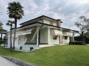 Villa in residenziale in Via Cà Bertoncello 32