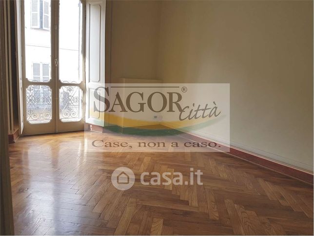Appartamento in residenziale in Via Montebello 1