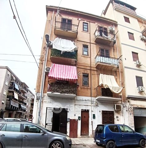 Ufficio in commerciale in Via Venanzio Marvuglia 32