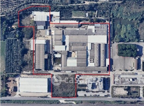 Capannone in commerciale in Via Nazionale Nord 42