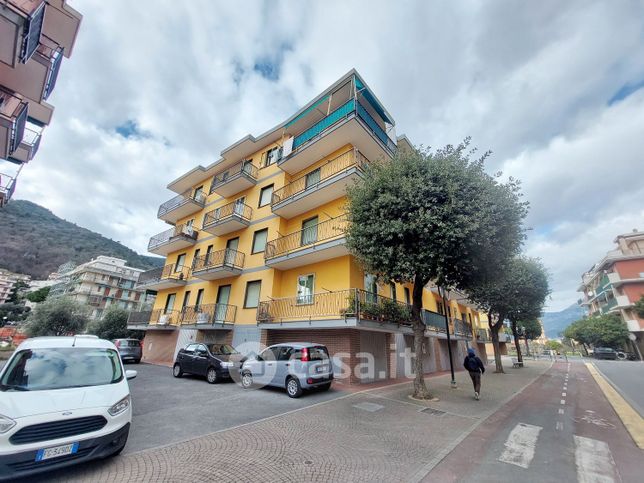 Appartamento in residenziale in Via Giardini 13