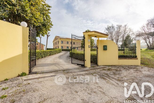 Villa in residenziale in Via Galileo Galilei