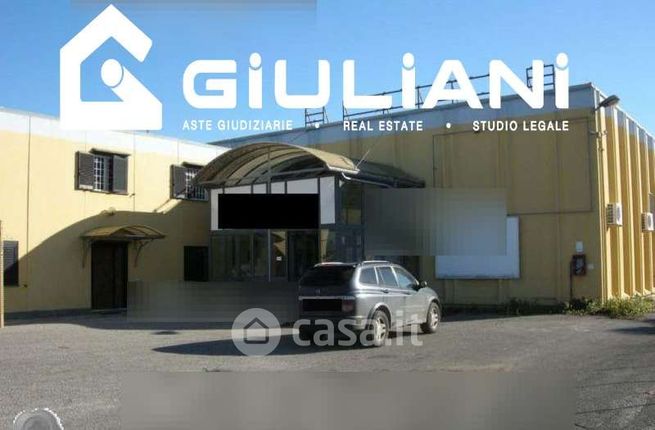 Capannone in commerciale in Via Cancelliera 33