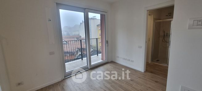 Appartamento in residenziale in Via Giovanni Arrivabene