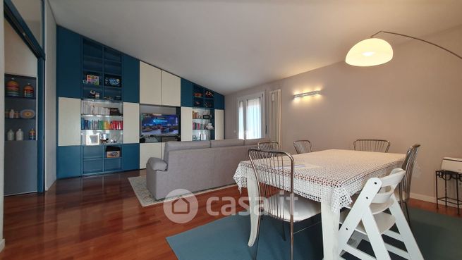 Appartamento in residenziale in Via Antonio Amabiglia