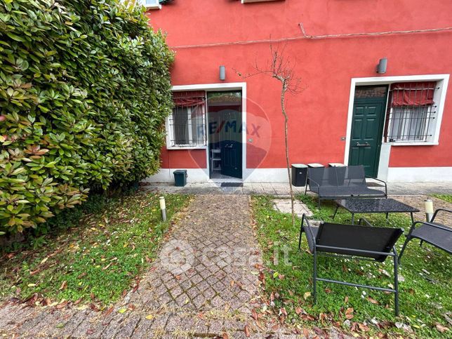 Appartamento in residenziale in Via Darsena 70