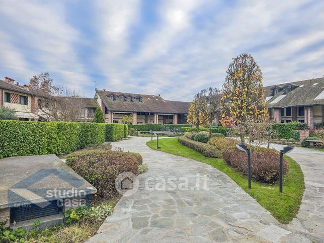 Villetta a schiera in residenziale in Via Carlo Ambrogio Mezzabarba 1