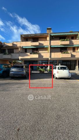 Box/posto auto in residenziale in Via Caravaggio