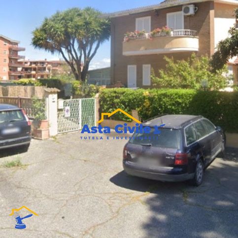 Villetta a schiera in residenziale in Via del Ghirlandaio 18