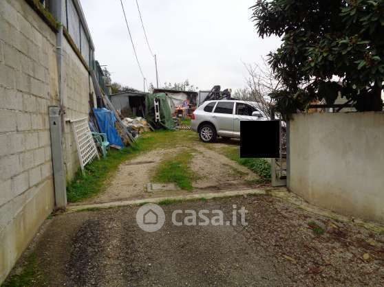 Terreno agricolo in commerciale in SS16bis