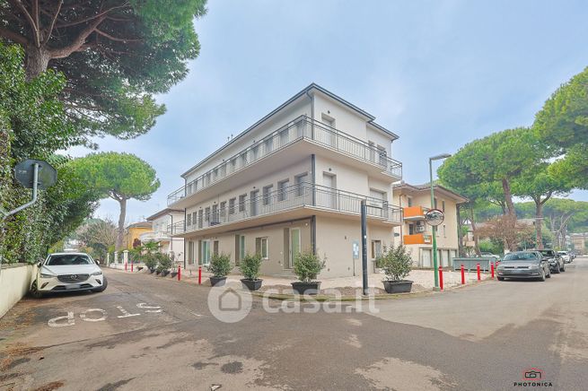 Appartamento in residenziale in Viale Calatafimi 12