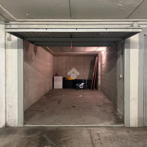 Box/posto auto in residenziale in Via Antonio Gramsci 65