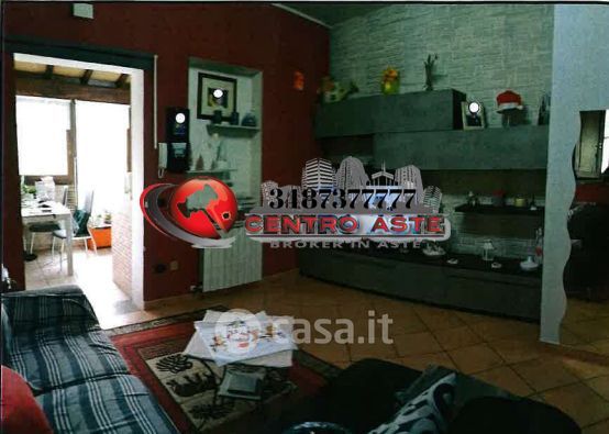 Ufficio in commerciale in Via Ploaghe