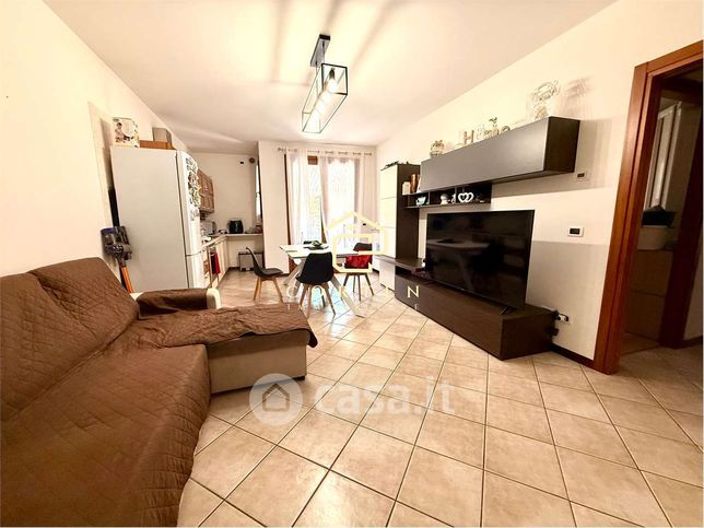 Appartamento in residenziale in Via Monte Verena 10