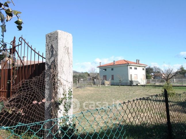 Terreno edificabile in residenziale in Via Cesare Battisti