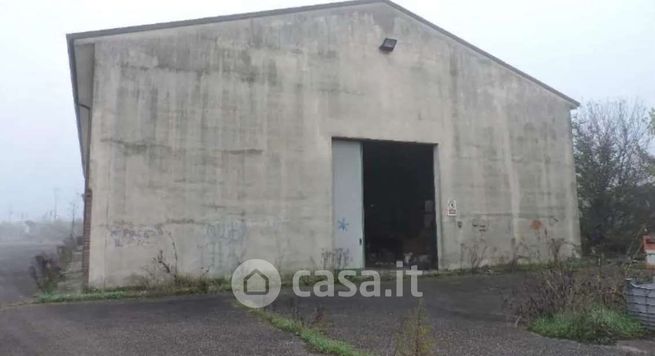 Capannone in commerciale in Via Toffanelle Nuove