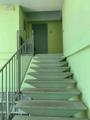Ufficio in commerciale in Via dei Tigli 13
