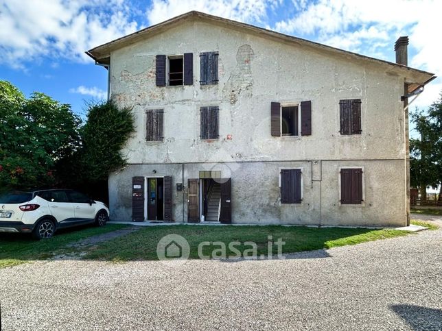 Casa indipendente in residenziale in Via Lumaca 15