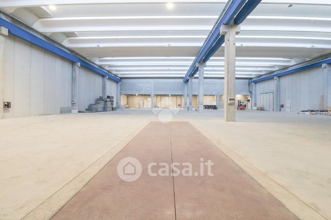 Capannone in commerciale in Via Campo Maggiore