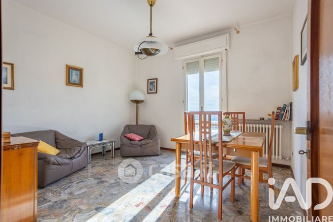 Appartamento in residenziale in Via Loreto 11