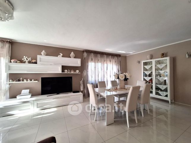 Appartamento in residenziale in Via Augusto Saletta 12