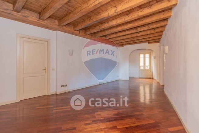Appartamento in residenziale in Piazza della Loggia 9