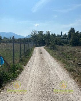 Terreno agricolo in commerciale in Via La Nova