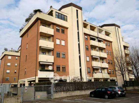 Appartamento in residenziale in Via San Pio X