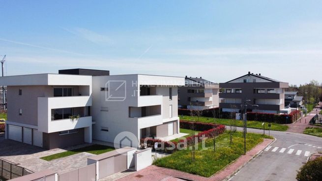 Appartamento in residenziale in Viale Ilaria Alpi