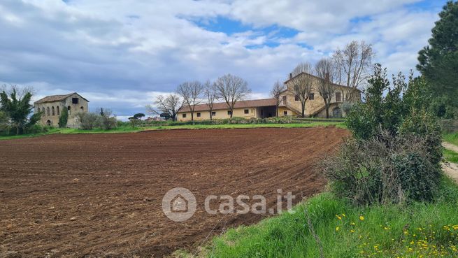 Terreno agricolo in commerciale in Via Pedemontana