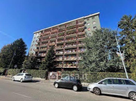Ufficio in commerciale in Via Privata L. Ariosto 4