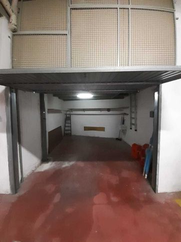 Garage/posto auto in residenziale in Via Giuseppe Majorana 57