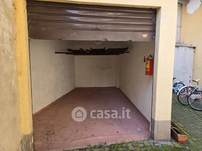 Box/posto auto in residenziale in Via Martinetto 12