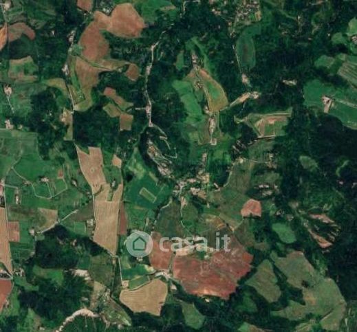 Terreno agricolo in commerciale in Via Castello