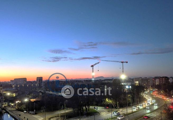 Appartamento in residenziale in Viale Cassala 1