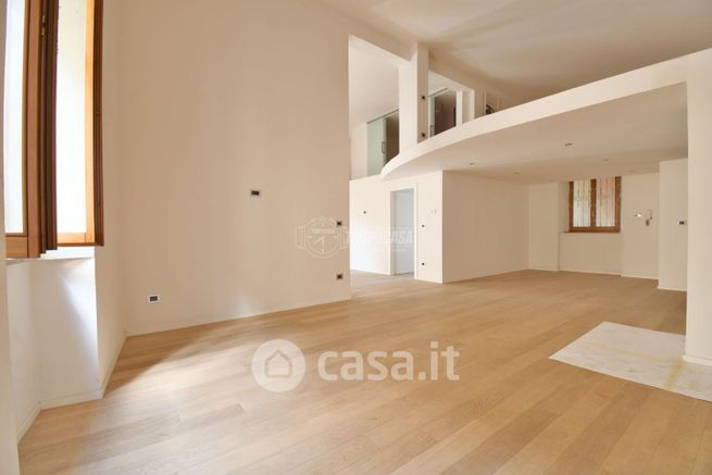 Appartamento in residenziale in Via Luigi Mercantini 6