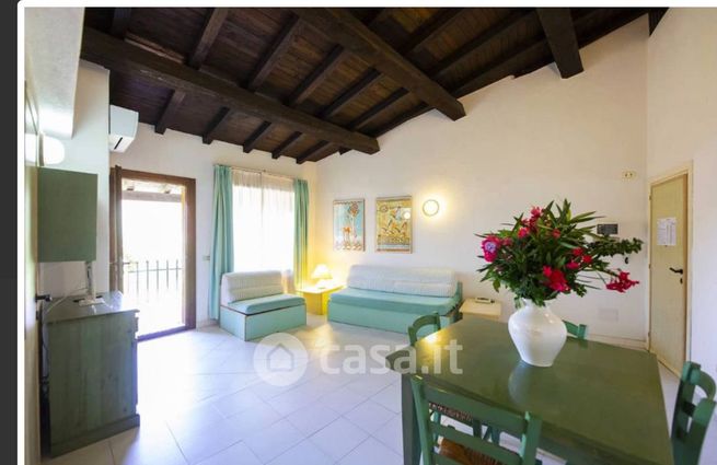 Villetta a schiera in residenziale in Via Grecale