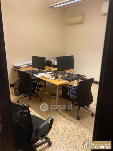 Ufficio in commerciale in Via Martiri della Resistenza